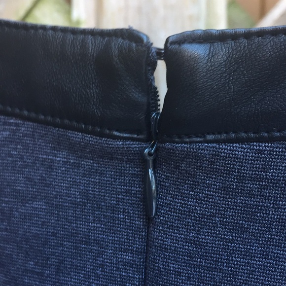 Cute Banana blouse like new - Picture 6 of 6